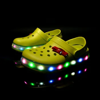 Karikatür Çocuklar Bebek çocuk rahat Sandalet Erkek Yumuşak LED ayakkabı ışık Aydınlık Sneakers Çocuk kız parlayan ayakkabı