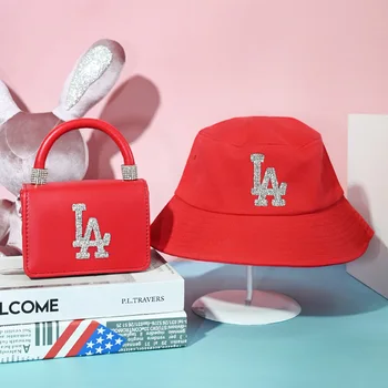 LA Çanta Ünlü Marka Alışveriş Taklidi Küçük Omuz Çanta Ve Çanta Tasarımcısı Lüks PU Mini LA Çanta Ve Kova şapka Seti