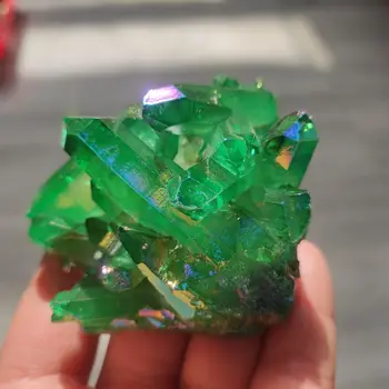 1 adet Doğal yeşil melek aura kuvars kristal küme Titanyum kaplama kuvars küme galvanik taş Şifa