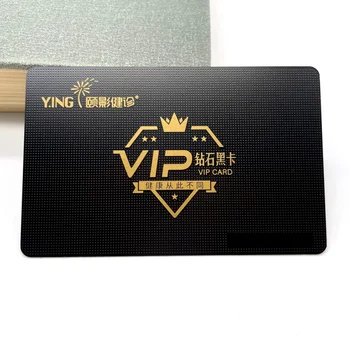 Boyutu lüks banka kartı Lazer kazınmış mat siyah metal kredi kartı Paslanmaz çelik VIP üyelik kartı